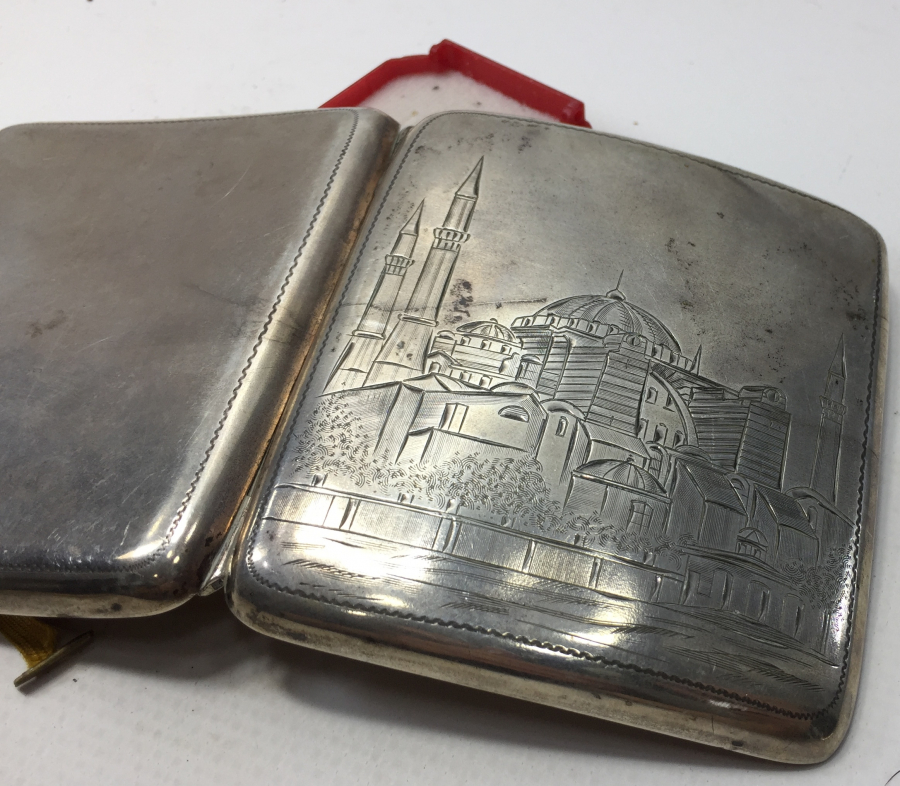 ÜZERİ AYASOFYA GÖRSELLİ OSMANLI DÖNEMİ KALEM İŞÇİLİKLİ GÜMÜŞ SİGARA TABAKASI