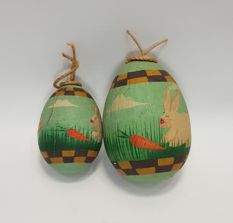 EL BOYAMA TAVŞAN RESİMLİ BİR ÇİFT AHŞAP PASKALYA YUMURTASI
