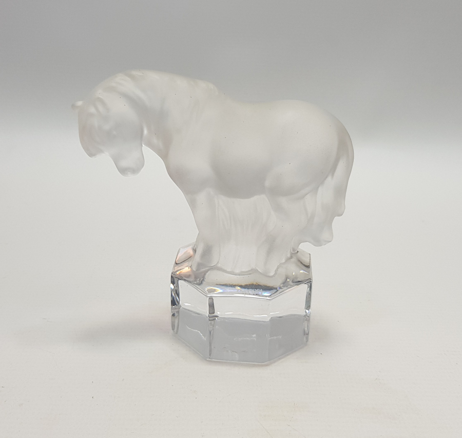 GOEBEL KRİSTAL AT BİBLOSU 