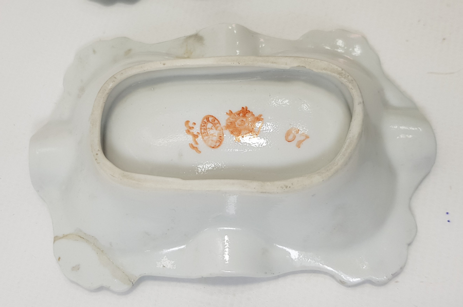 OSMANLICA DAMGALI BİR ÇİFT KUZNETSOV KÜL TABLASI 