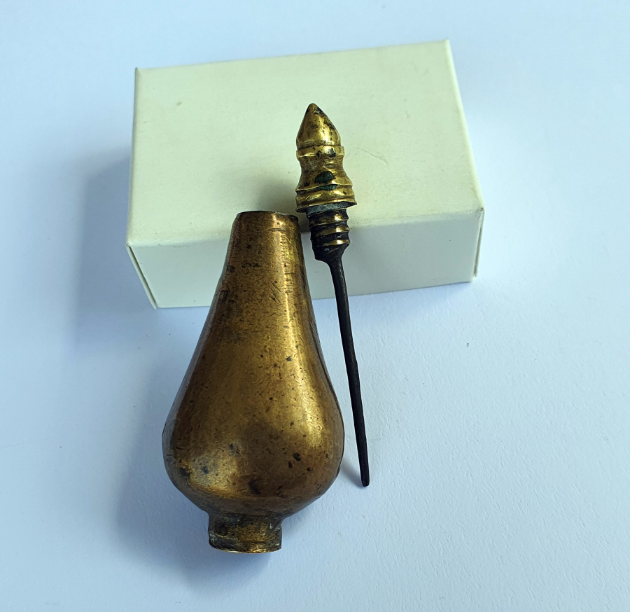 1800 BAŞLARI OSMANLI DÖNEMİ BRONZDAN MAMUL SÜRMELİK