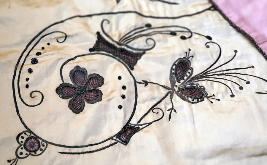 OSMANLI DÖNEMİ GÜMÜŞ İŞLEMELİ GELİN BOHÇASI