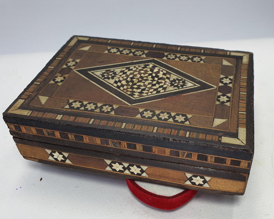 OSMANLI DÖNEMİ MARKÜTERİ İŞÇİLİKLİ MÜCEVHER KUTUSU