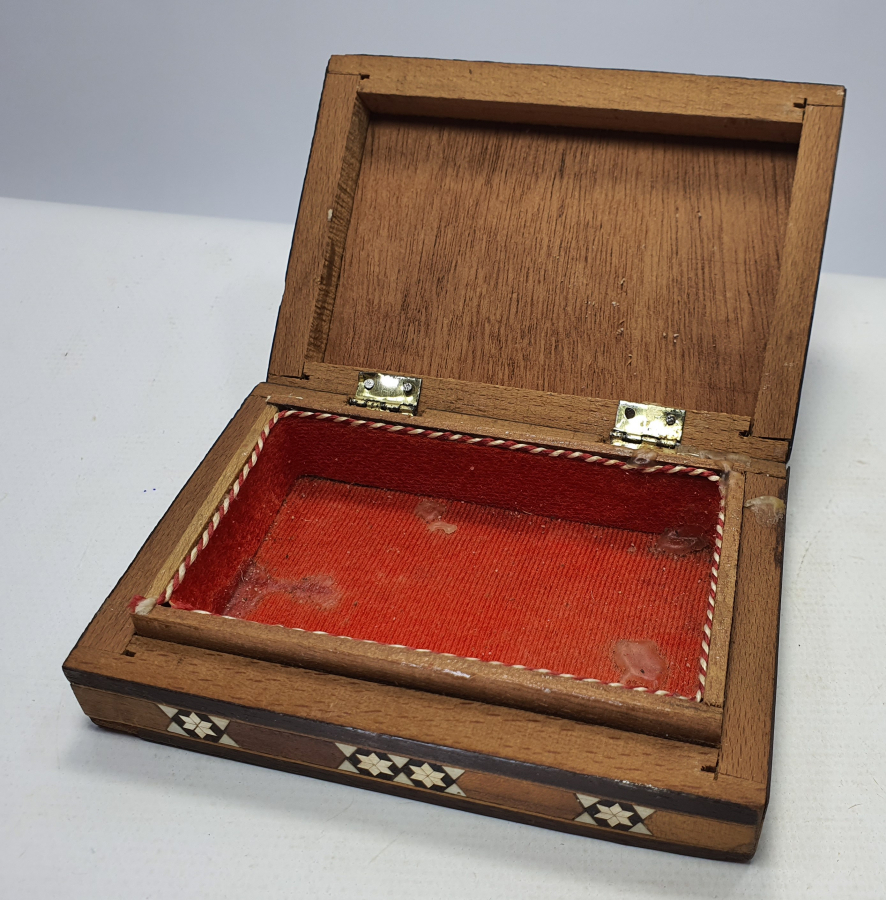 OSMANLI DÖNEMİ MARKÜTERİ İŞÇİLİKLİ MÜCEVHER KUTUSU