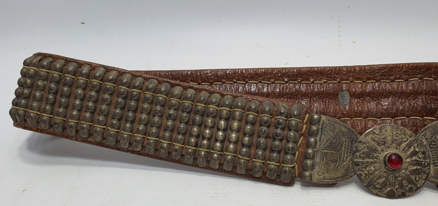 OSMANLI DÖNEMİ NADİR FORMDA CEYLAN DERİSİ VE GÜMÜŞTEN ÇERKES KEMERİ