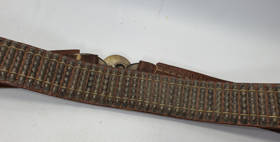 OSMANLI DÖNEMİ NADİR FORMDA CEYLAN DERİSİ VE GÜMÜŞTEN ÇERKES KEMERİ