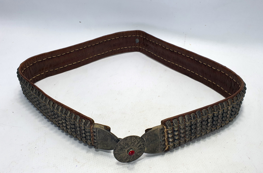 OSMANLI DÖNEMİ NADİR FORMDA CEYLAN DERİSİ VE GÜMÜŞTEN ÇERKES KEMERİ