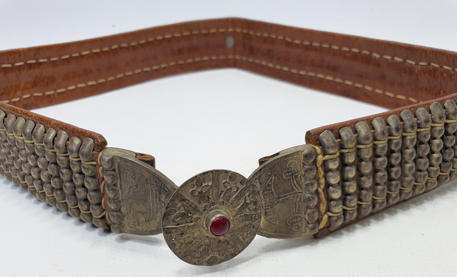 OSMANLI DÖNEMİ NADİR FORMDA CEYLAN DERİSİ VE GÜMÜŞTEN ÇERKES KEMERİ