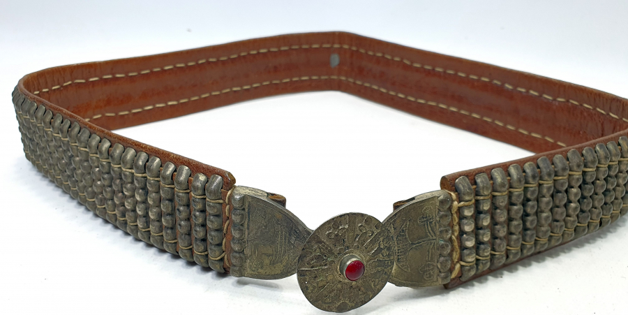 OSMANLI DÖNEMİ NADİR FORMDA CEYLAN DERİSİ VE GÜMÜŞTEN ÇERKES KEMERİ