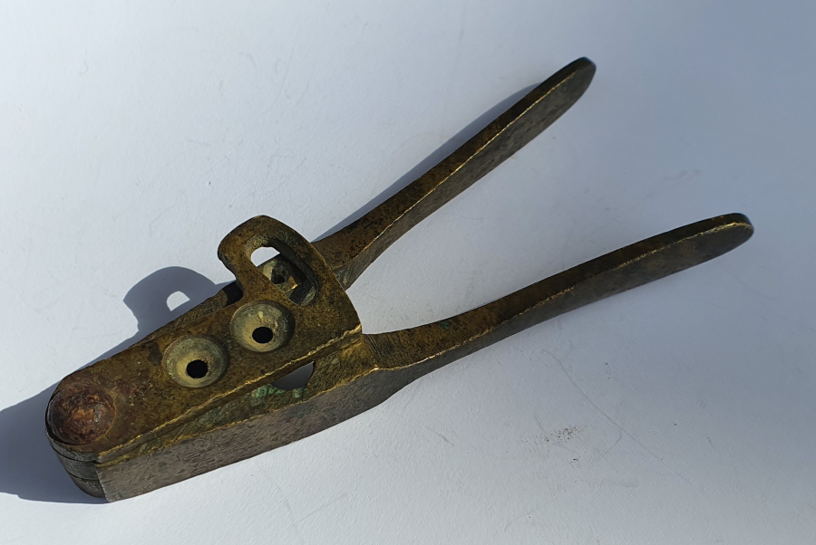 OSMANLI DÖNEMİ TABANCA İÇİN KURŞUN DÖKME KALIBI