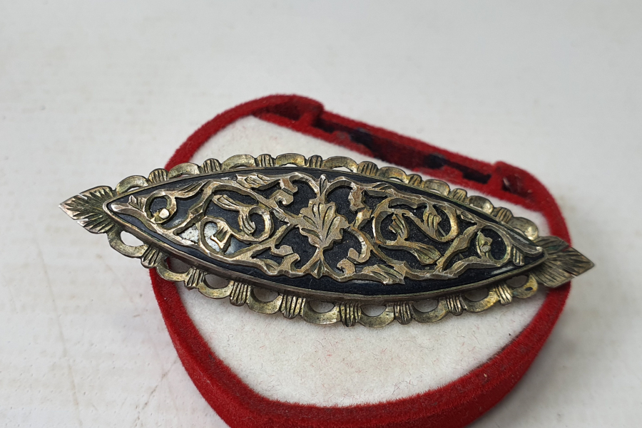 OSMANLI DÖNEMİ TESTERE İŞÇİLİKLİ GÜMÜŞ OLTU İŞİ BROŞ