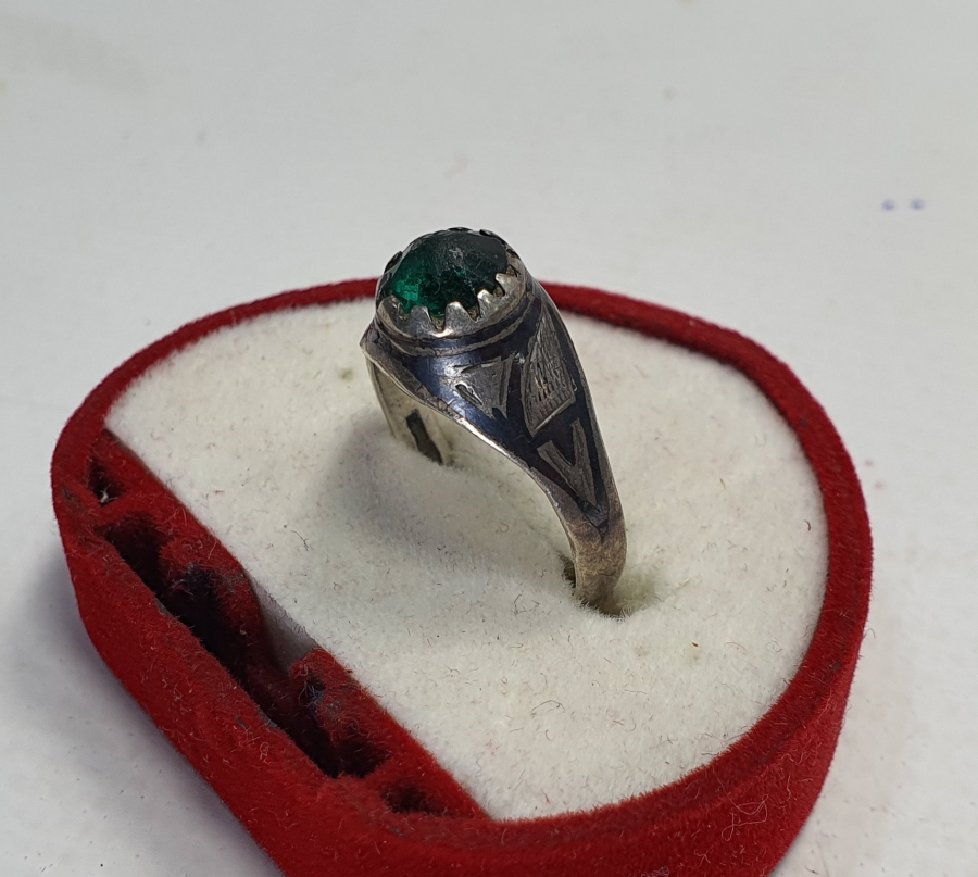 OSMANLI DÖNEMİ ÜZERİ TAŞLI VE SAVATLI ERMENİ İŞİ GÜMÜŞ YÜZÜK