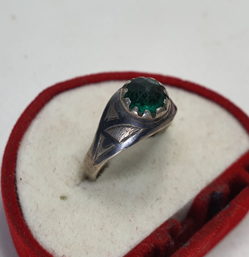 OSMANLI DÖNEMİ ÜZERİ TAŞLI VE SAVATLI ERMENİ İŞİ GÜMÜŞ YÜZÜK