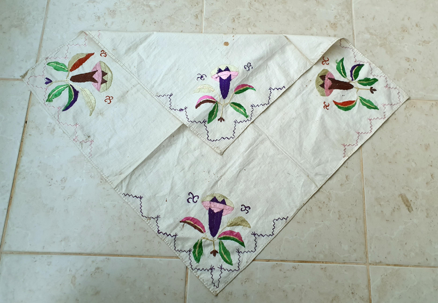 OSMANLI DÖNEMİ ÜZERİNDE ÇARK-I FELEK MOTİFLERİ BULUNAN ÇEVRE