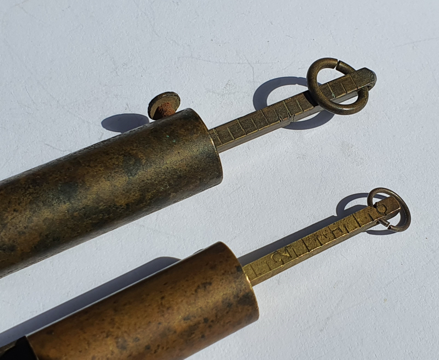 OSMANLI VE CUMHURİYET BAŞLARI 2 ADET BARUT ÖLÇER