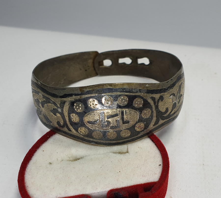 ÜZERİ OSMANLICA YAZILI GÜMÜŞ BİLEZİK