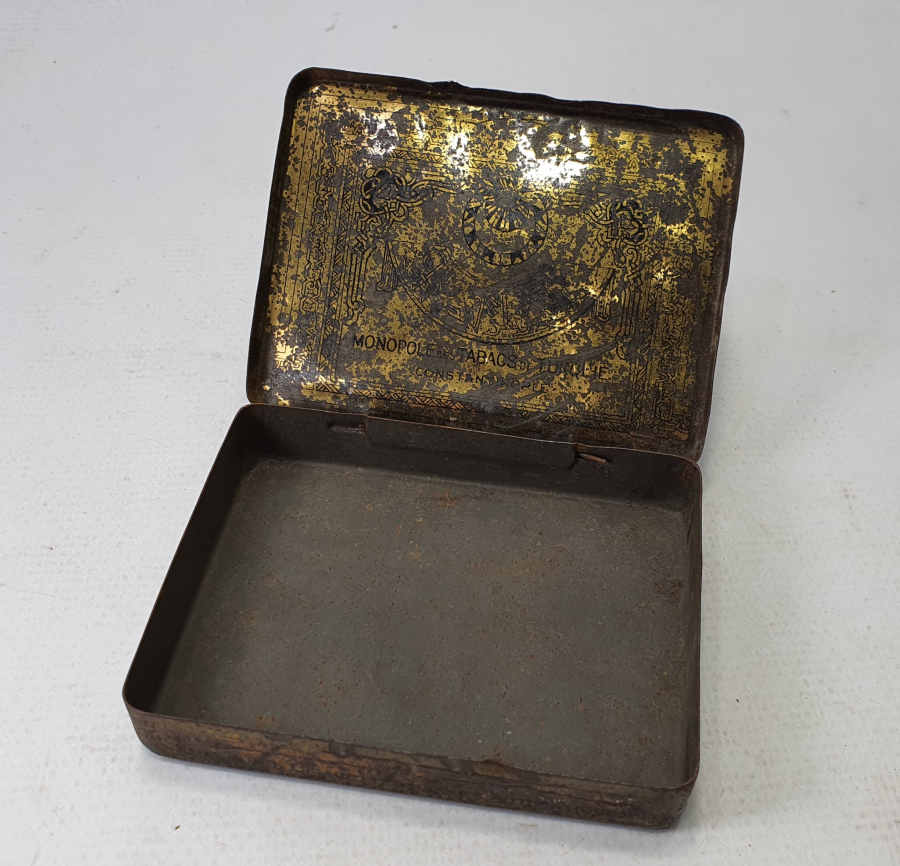 ÜZERİ VE YANLARI OSMANLICA YAZILI OSMANLI DÖNEMİ SİGARA TABAKASI