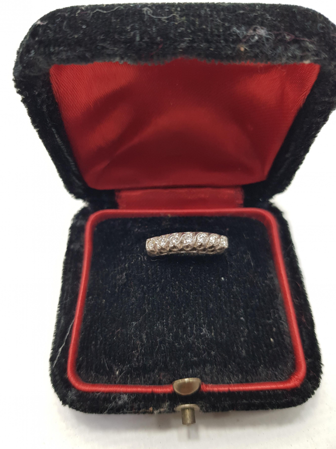 YEDİTAŞLI PIRLANTA YÜZÜK 