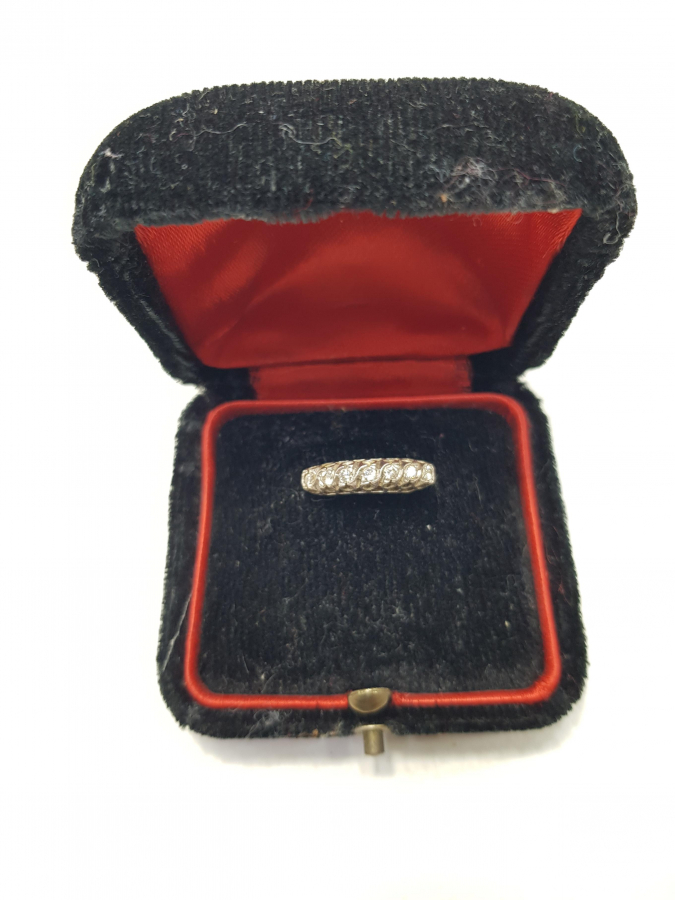 YEDİTAŞLI PIRLANTA YÜZÜK 