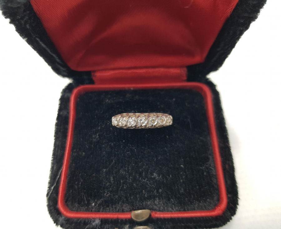 YEDİTAŞLI PIRLANTA YÜZÜK 