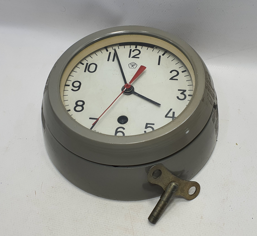 ANTİKA KURMALI RUS GEMİ SAATİ