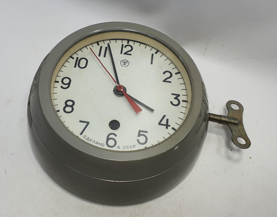 ANTİKA KURMALI RUS GEMİ SAATİ