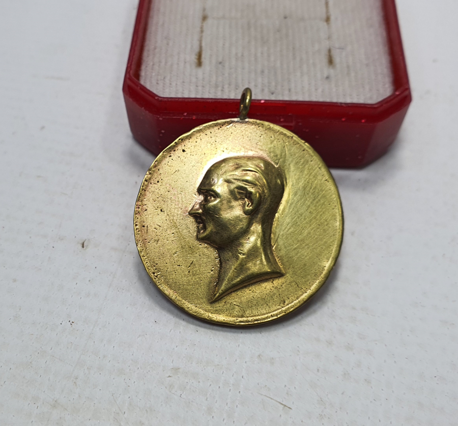 ÇİL KONDİSYONDA 10. YIL MADALYONU