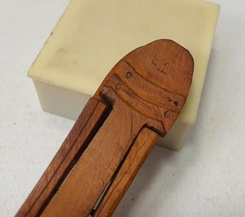 OSMANLI DÖNEMİ AHŞAPTAN MAMUL NADİR KUYUMCU TERAZİSİ