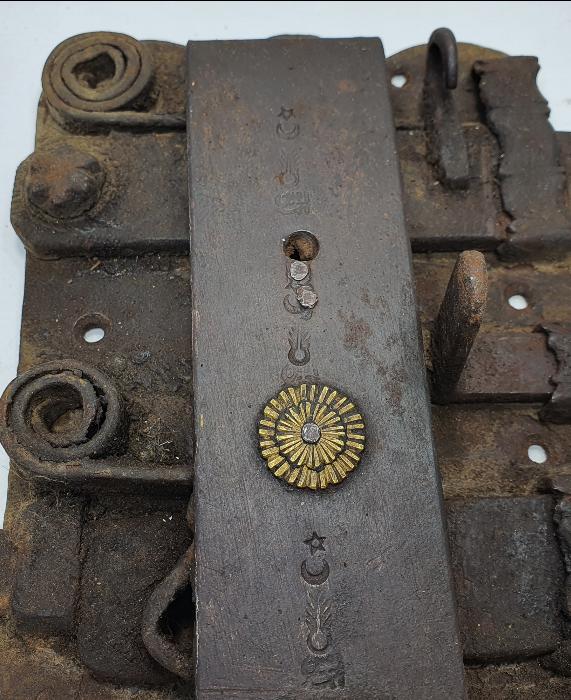 OSMANLI DÖNEMİ ÜZERİ OSMANLICA YAZILI NADİR TAVŞANLI KİLİDİ