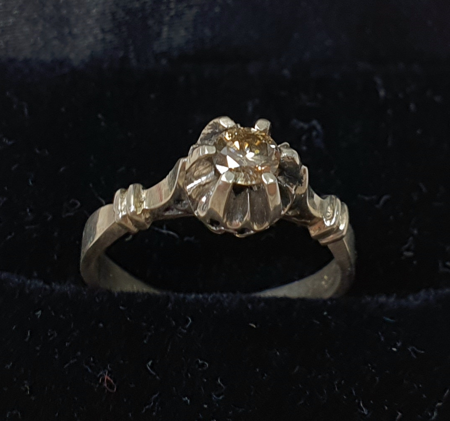 1900 BAŞLARI ÖZEL YAPIM PIRLANTA YÜZÜK