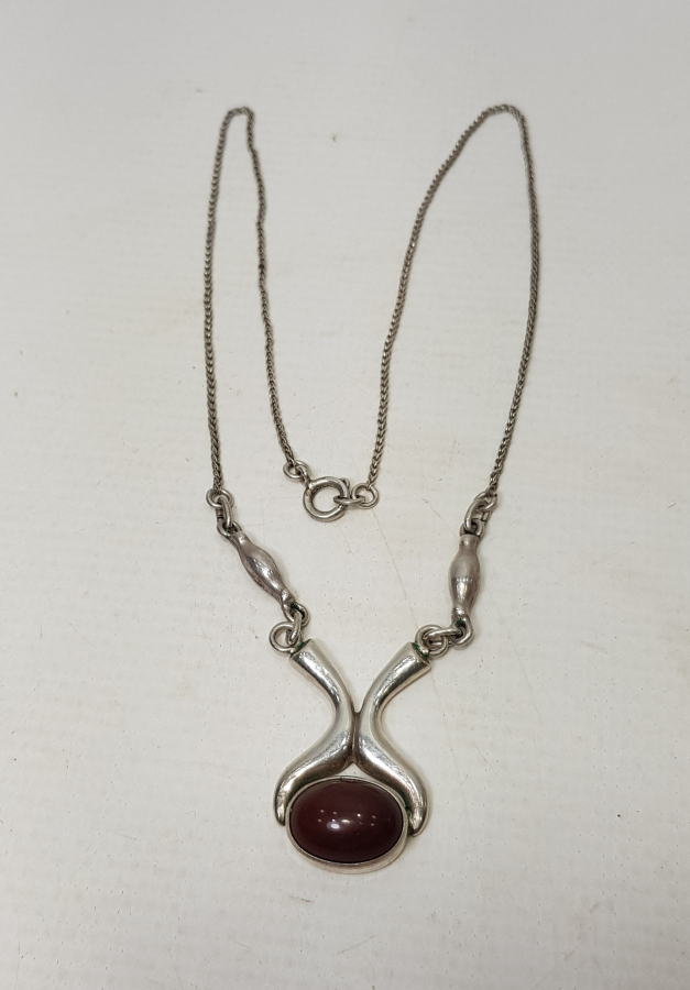 AKİK TAŞLI GÜMÜŞ KOLYE 