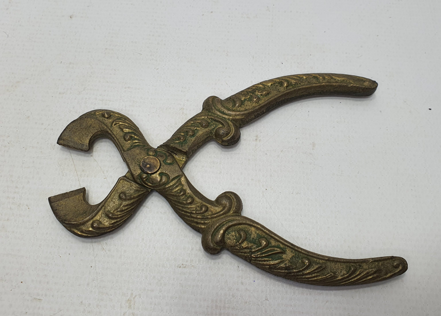 OSMANLI DÖNEMİ KABARTMA İŞÇİLİKLİ ŞEKER MAKASI