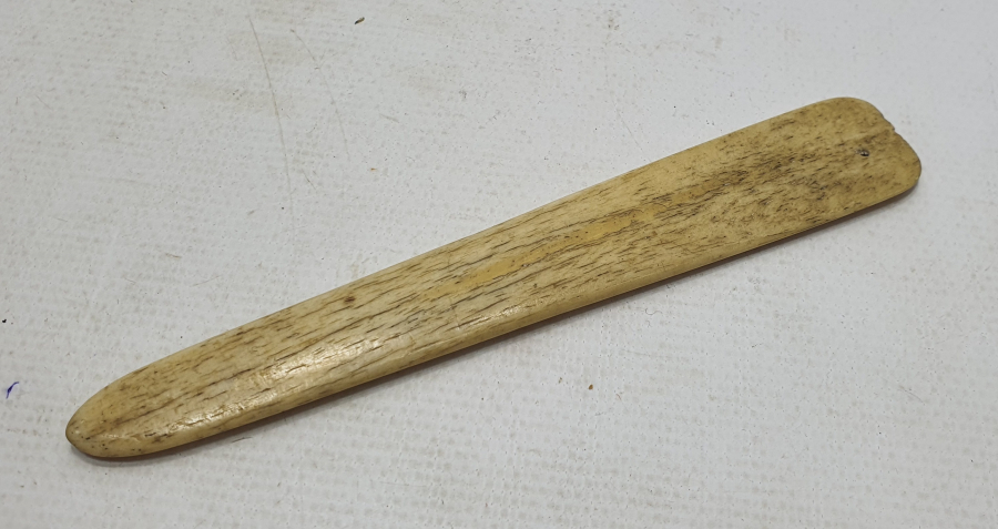 OSMANLI DÖNEMİ KEMİKTEN MAMUL CİLTÇİ MALZEMESİ