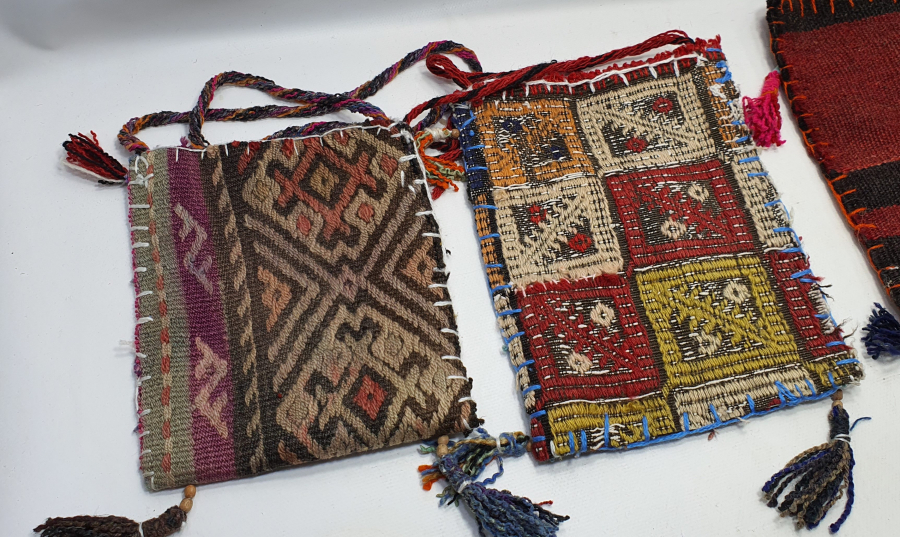 OSMANLI DÖNEMİ KİLİMDEN YAPILMIŞ 3 ADET HEYBE