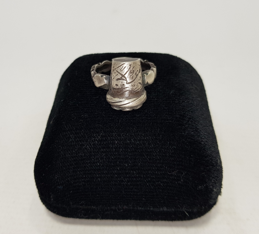 OSMANLI DÖNEMİ ÜZERİNDE MEVLANA YAZILI SİKKE FORMLU GÜMÜŞ YÜZÜK