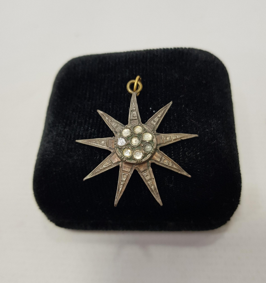 OSMANLI DÖNEMİ YILDIZ FORMLU GÜMÜŞ KOLYE UCU