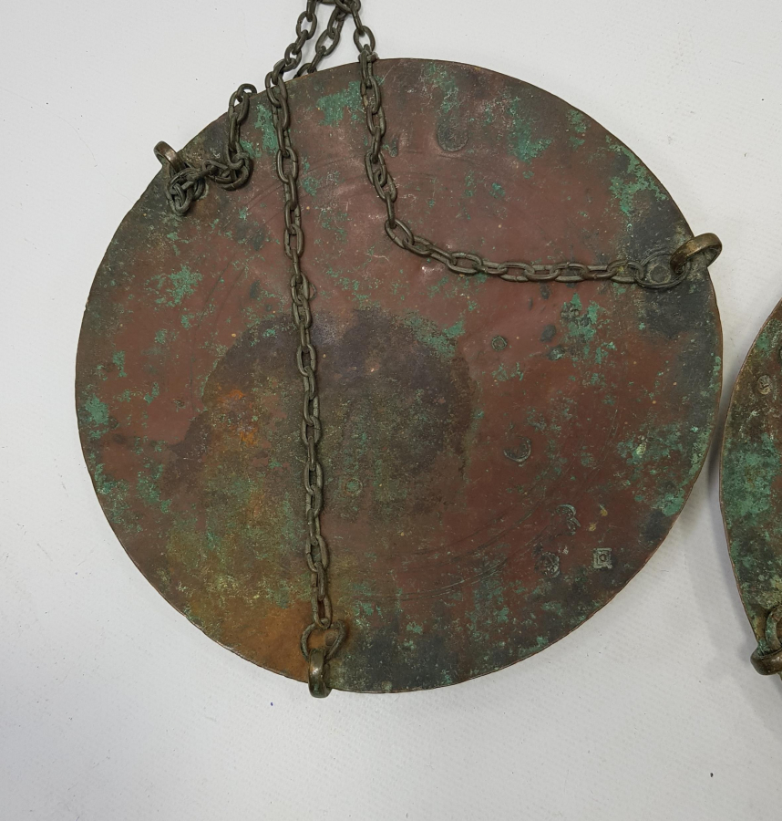 ÜZERİNDE OSMANLICA DAMGALAR BULUNAN TERAZİ