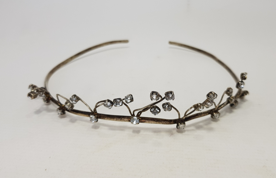 ZİRKON TAŞLARLA SÜSLÜ GÜMÜŞ GELİN TACI 