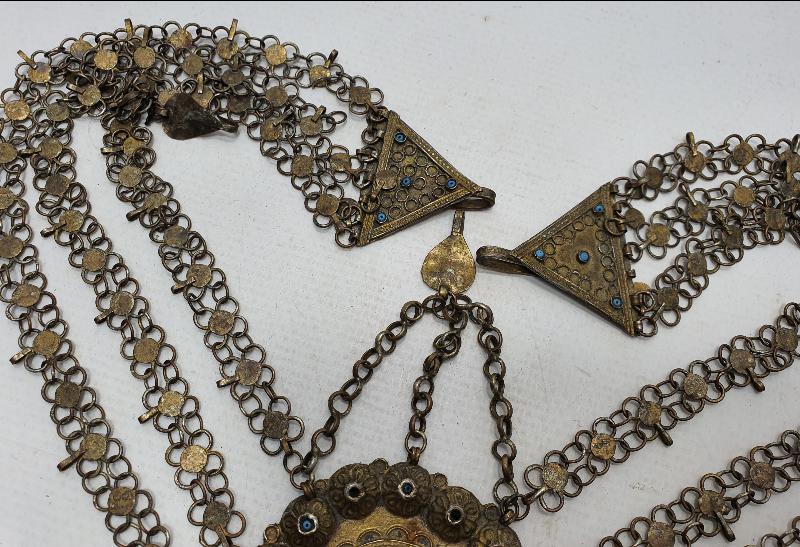 OSMANLI DÖNEMİ ERMENİ İŞİ NADİR FORMDA GÜMÜŞ ALINLIK