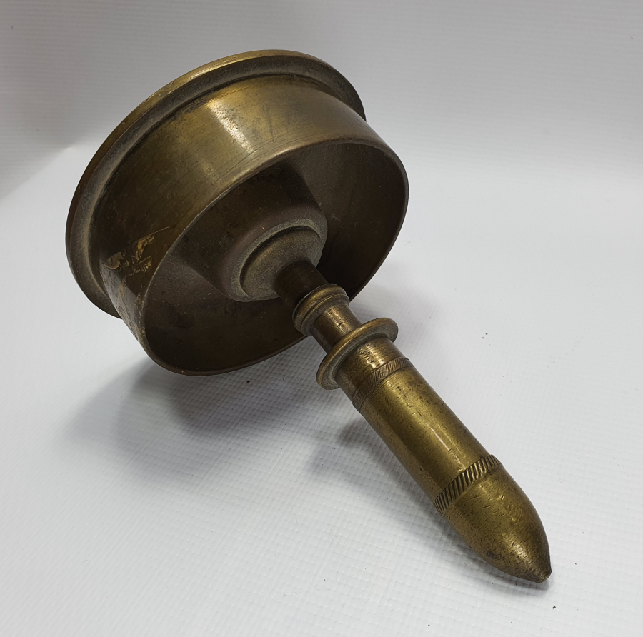 1927 TARİHLİ TOP MERMİSİNDEN YAPILMIŞ MASA ÜSTÜ ÇAKMAĞI