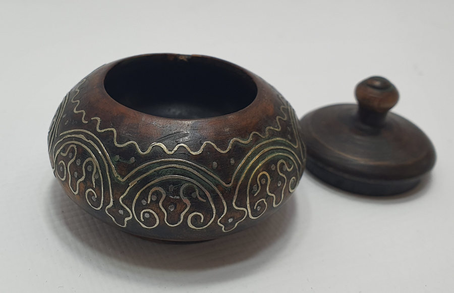 OSMANLI DÖNEMİ AHŞAP ÜZERİ GÜMÜŞ ÇAKMA AFYON İŞİ KAPAKLI HOKKA