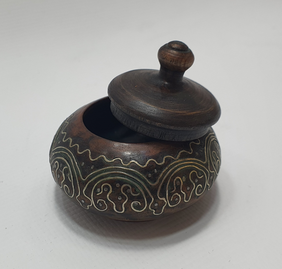 OSMANLI DÖNEMİ AHŞAP ÜZERİ GÜMÜŞ ÇAKMA AFYON İŞİ KAPAKLI HOKKA