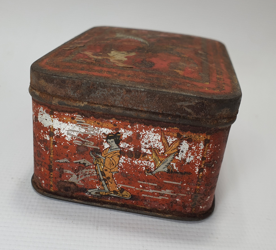 OSMANLI DÖNEMİ ÜZERİ OSMANLICA YAZILI ÇAY KUTUSU