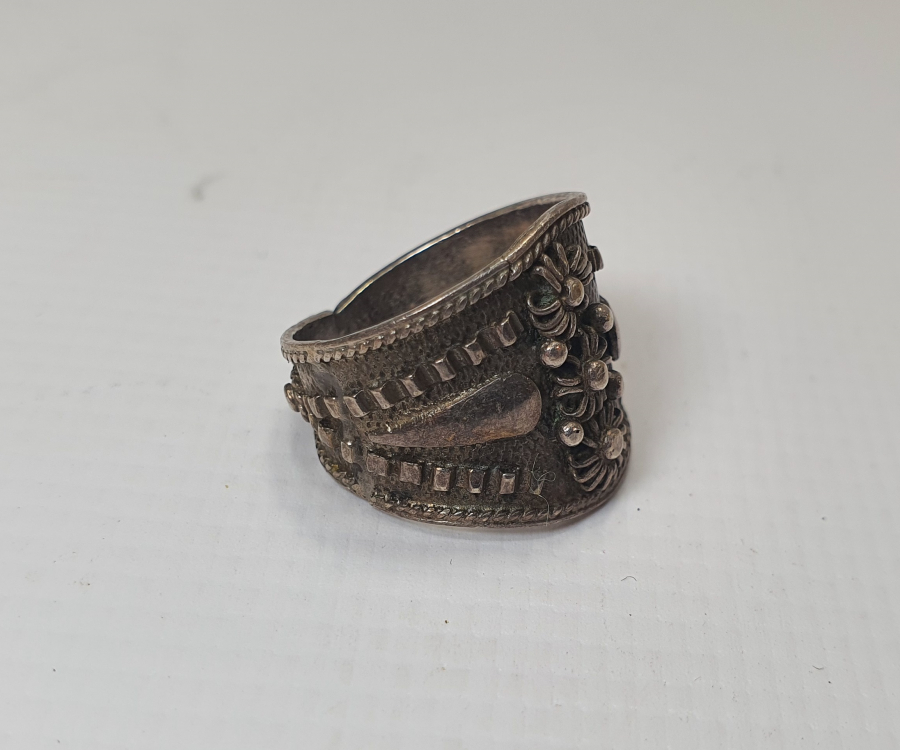 ÖZEL YAPIM GÜVERSE İŞÇİLİKLİ GÜMÜŞ YÜZÜK