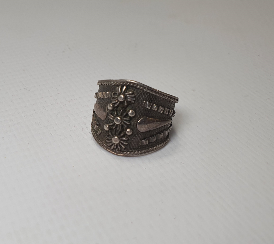 ÖZEL YAPIM GÜVERSE İŞÇİLİKLİ GÜMÜŞ YÜZÜK