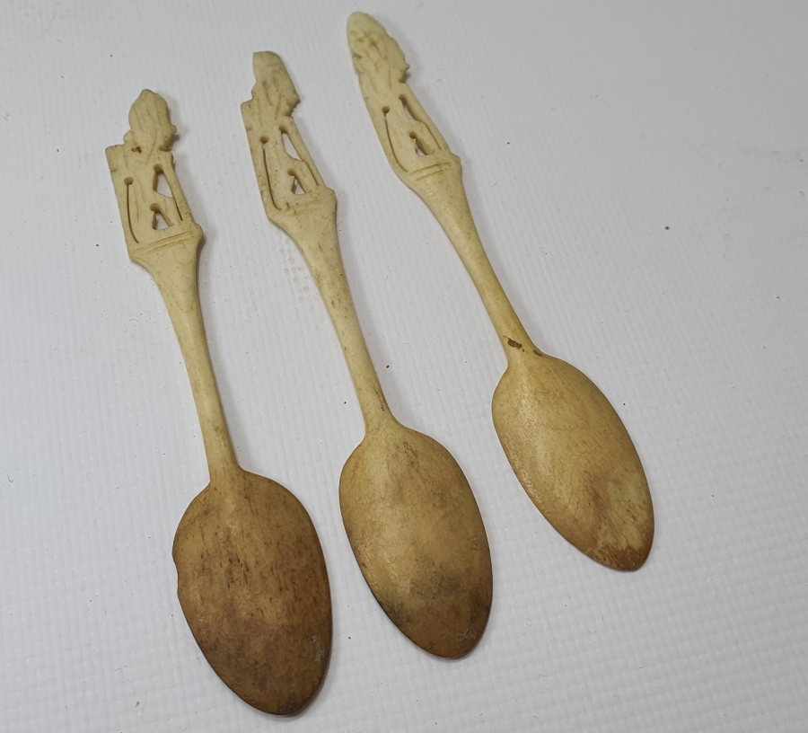 OSMANLI DÖNEMİ 3 ADET KEMİKTEN MAMUL BAL KAŞIĞI