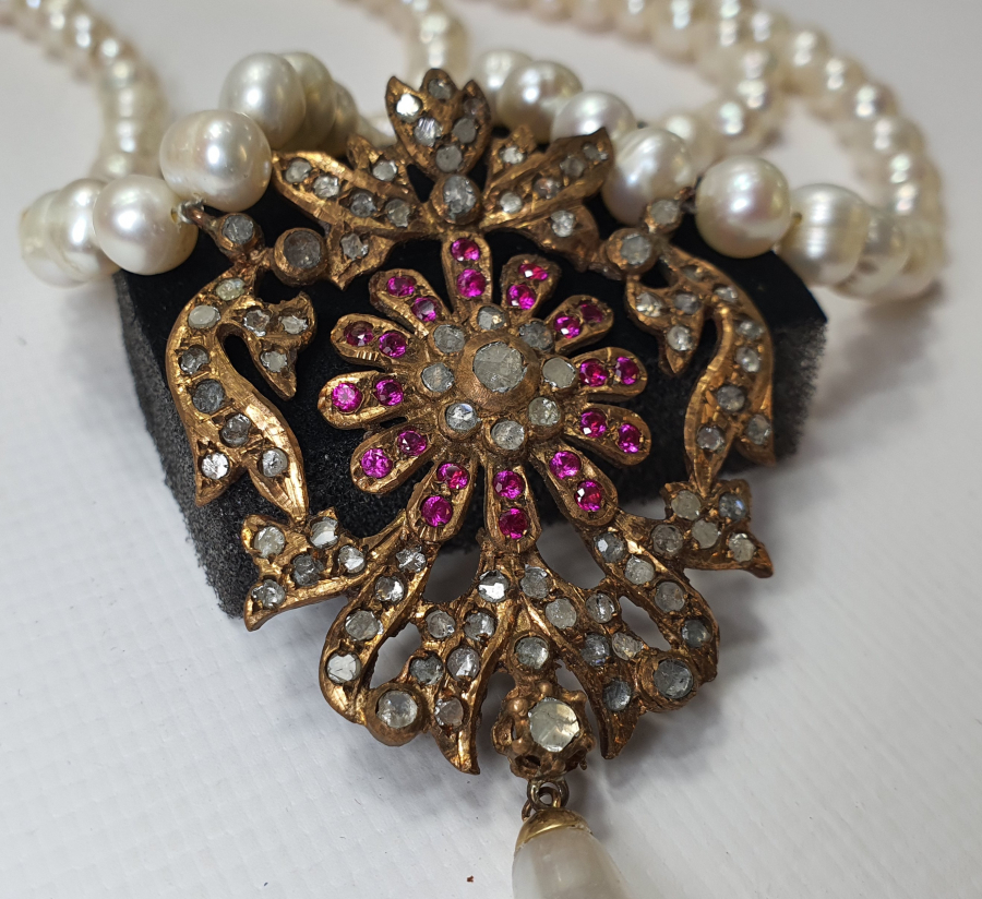 1940 LARDAN ÖZEL YAPIM İNCİ VE ELMASLI GERDANLIK