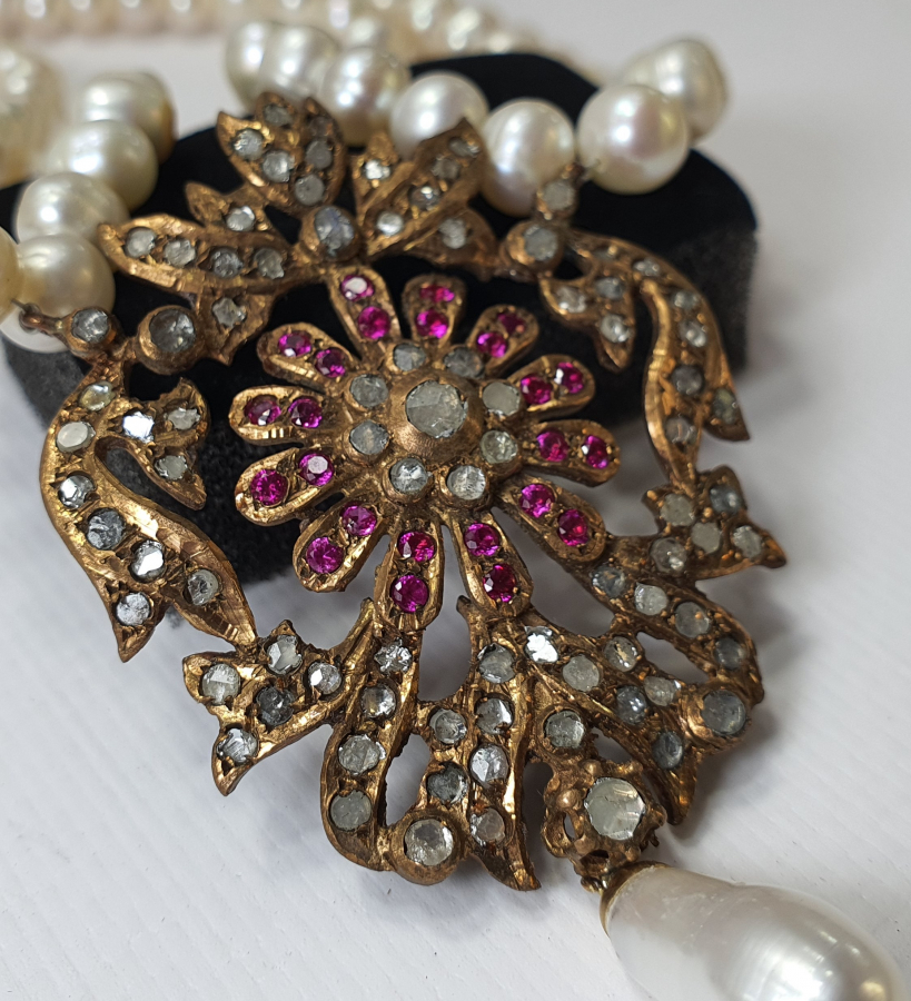 1940 LARDAN ÖZEL YAPIM İNCİ VE ELMASLI GERDANLIK