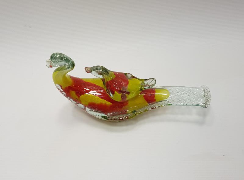 KOPARMA CAM KUĞU BİBLOSU