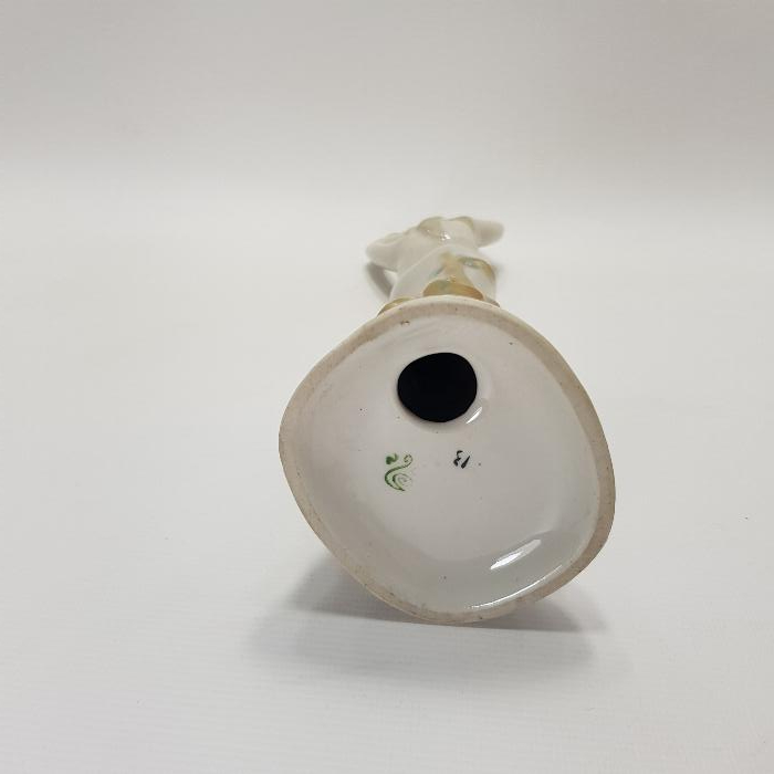 PORSELEN KADIN HEYKELİ 